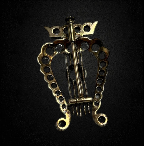 Broche Lira - Broche en or jaune et argent, diamants 58 Facettes