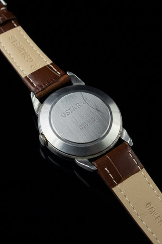 Montre Ostara - Montre-bracelet suisse des années 40 58 Facettes