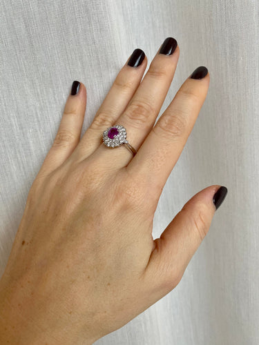 Bague 55 Bague cluster en or blanc 18k rubis diamants 58 Facettes