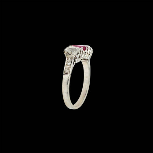 Bague Art Déco - Bague en or 18k avec rubis et diamants 58 Facettes