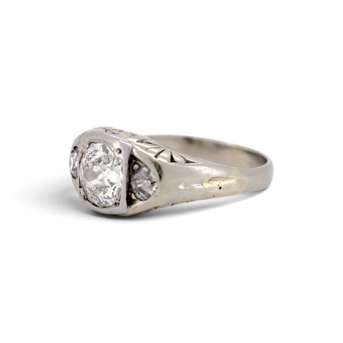 https://cdn.shopify.com/s/files/1/1015/8633/8124/files/antique-art-deco-18k-gold-trilogy-old-cut-diamond-ring-left.jpg?v=1785509443