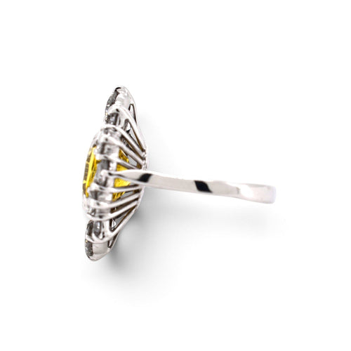 https://cdn.shopify.com/s/files/1/1015/8633/8124/files/vintage-18k-gold-pompadour-ceylon-yellow-sapphire-diamond-ring-stone-detail.jpg?v=1785507465