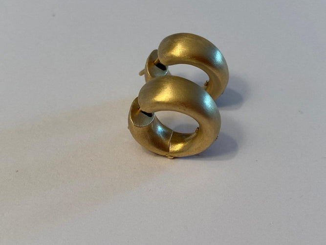Pomellato Vintage - Boucles d'oreilles en or jaune satiné 58 Facettes AZ-PG-O.9112/O/PLF