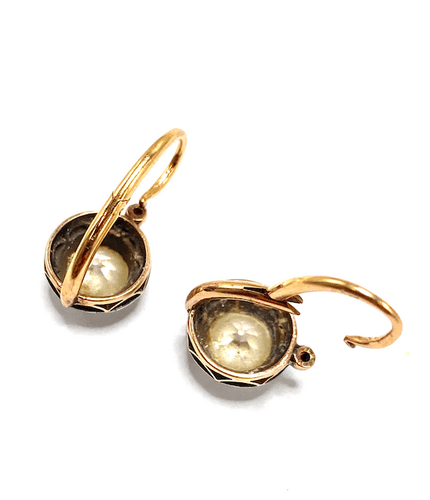 Boucles d'oreilles dormeuses en or 18K, argent et diamants 58 Facettes BO/260266