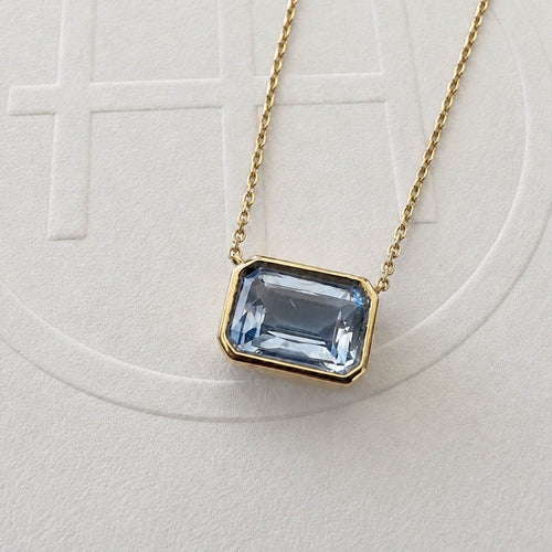 love-more-bezel-ceylon-blue-sapphire-necklace-18k-gold-4.jpg
