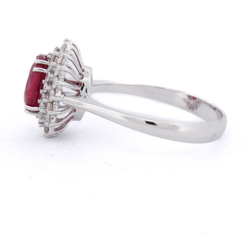 56 Bague en or blanc 18 kt avec rubis et diamants 58 Facettes AN543 (0099)