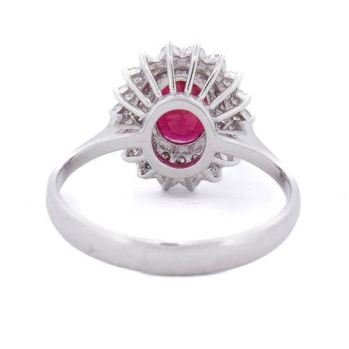 56 Bague en or blanc 18 kt avec rubis et diamants 58 Facettes AN543 (0099)