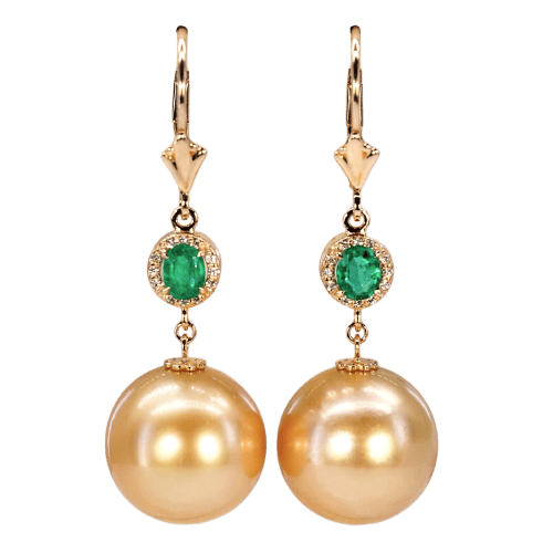 Boucles d'oreilles en or jaune, émeraudes, diamants et perles des Mers du Sud 58 Facettes E0038