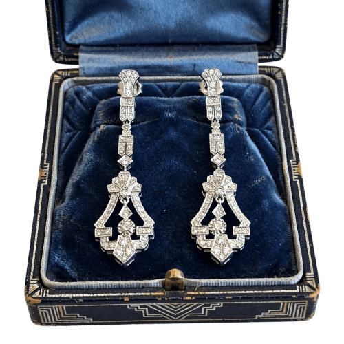 Boucles d'oreilles Art déco - Boucles d'oreilles en or blanc 18 kt et diamants 58 Facettes 494/26 G