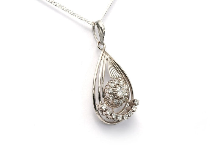 Art déco - Pendentif en or blanc 18 carats et diamants 58 Facettes 22768