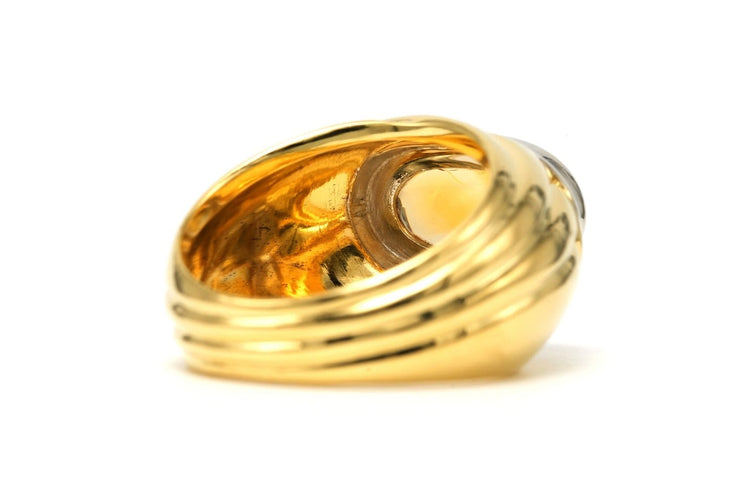 53 Bague contemporaine en or jaune et blanc 18 carats sertie d'une citrine 58 Facettes 22699