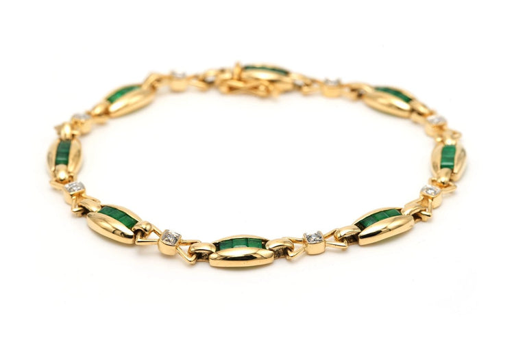 Bracelet contemporain en or jaune 18 carats, émeraudes et diamants 58 Facettes B727