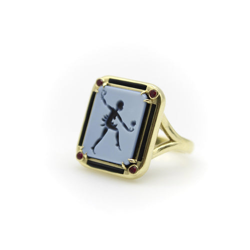 Josephine Baker Ring 54 - Intaglio agate ring in 18 ct gold, enamel and rubies 58 Facettes 11189