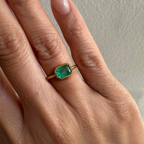 emerald-1ct-ring-18k-gold-2.jpg