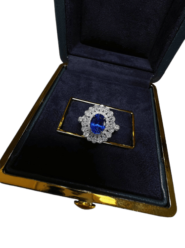 Bague Bague en or 18 carats avec saphir Royal Blue et diamants 58 Facettes jnci155