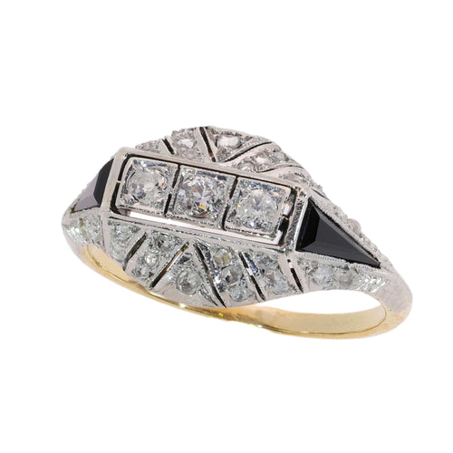 26085-0110.p04_Art-déco-Diamant- und Onyxring aus Gold und Platin, um 1930-en.jpg