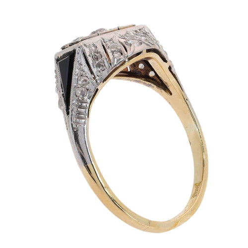 26085-0110.p07_Art-déco-Diamant- und Onyxring aus Gold und Platin, um 1930-en.jpg