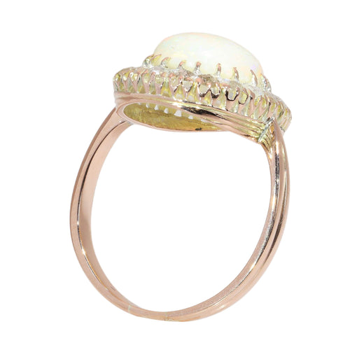 26089-0321.p08_Un anello tardo vittoriano in opale con contorno di diamanti taglio rosa circa 1880-en.jpg