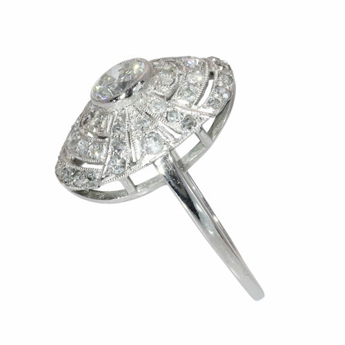 26089-0385.p06_A platinring med diamanter fra art deco-perioden ca. 1930-en.jpg