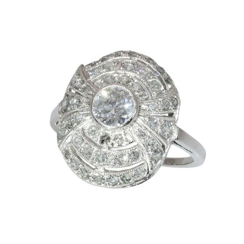 26089-0385.p04_A platinring med diamanter fra art deco-perioden ca. 1930-en.jpg