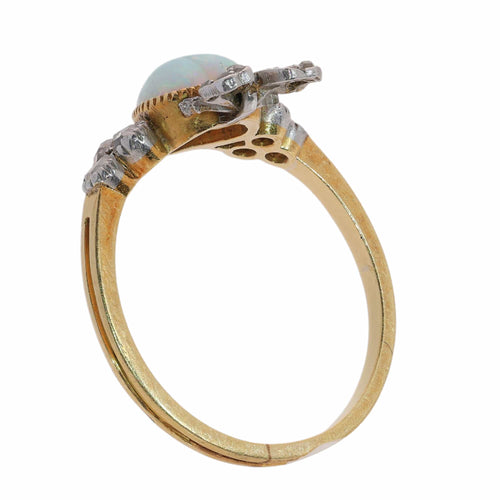 26090-0194.p10_Belle Époque Opal and Diamond Love Ring with Heart and Bow-en.jpg