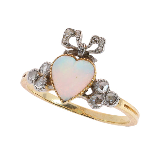 26090-0194.p06_Belle Époque Opal and Diamond Love Ring with Heart and Bow-en.jpg
