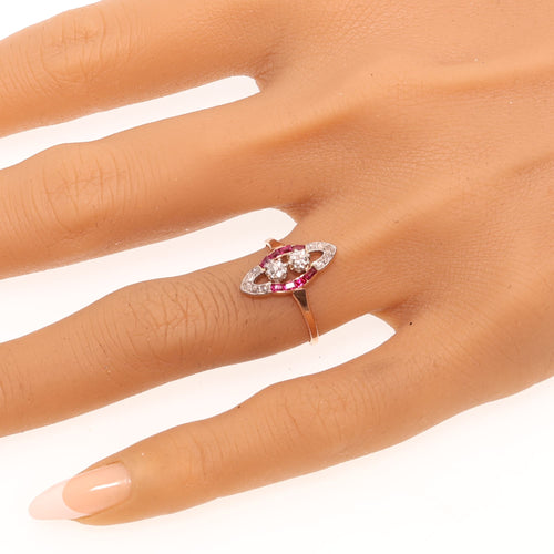 26106-0424.p02_Art Deco Diamond and Ruby Ring in 18K Rose Gold circa 1930-en.jpg