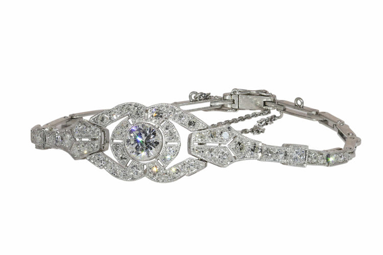 26117-0106.p09_Architectural Art Deco Platinum Diamond Bracelet Circa 1930-en.jpg