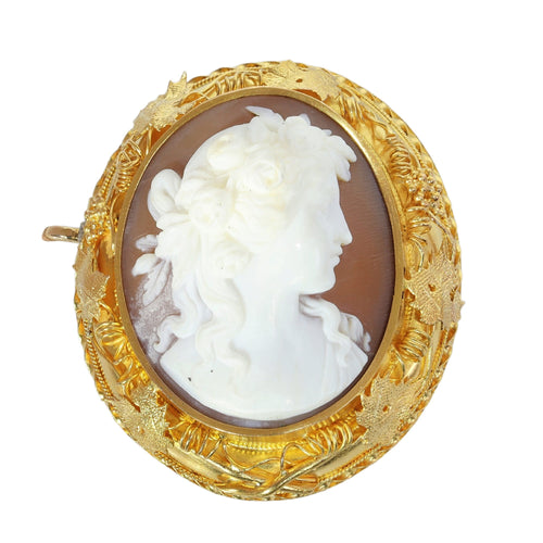 26127-0262.p01_Mythology and Memory in an 18K Gold Cameo Locket Brooch circa 1870-en.jpg