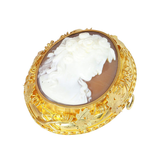 26127-0262.p03_Mythology and Memory in an 18K Gold Cameo Locket Brooch circa 1870-en.jpg