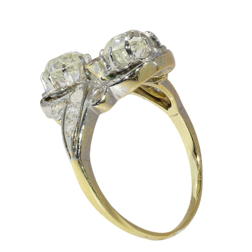 26146-0011.p07_Belle Époque Diamond Ring with Leaf-Shaped Shoulders circa 1910-en.jpg