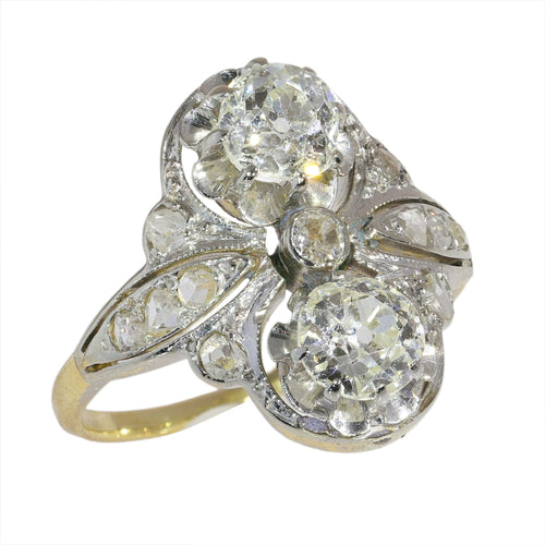 26146-0011.p10_Belle Époque Diamond Ring with Leaf-Shaped Shoulders circa 1910-en.jpg