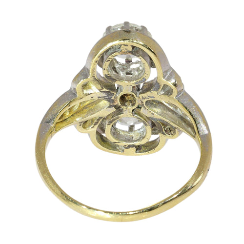 26146-0011.p11_Belle Époque Diamond Ring with Leaf-Shaped Shoulders circa 1910-en.jpg