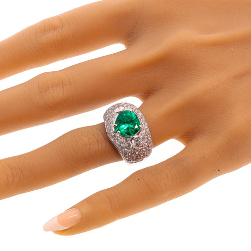 26155-0108.p02_A Bold Vintage Ring with a Colombian Emerald Heart and Diamonds circa 1990-en.jpg