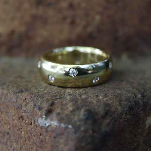Ring 57 Stern - Donut-Creolenring aus 18 Karat Gold und Diamanten 58 Facettes 11205