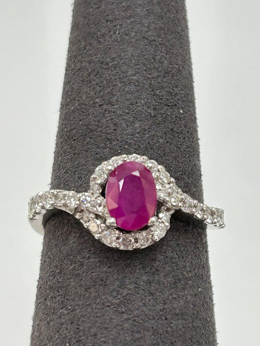 Bague 52 Bague en or blanc avec rubis birman et diamants 58 Facettes ANELLO RUBY BURMA