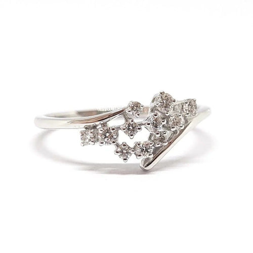 Bague 54 Bague grappe en or blanc 18 carats et diamants 58 Facettes BVP-BAG-0082