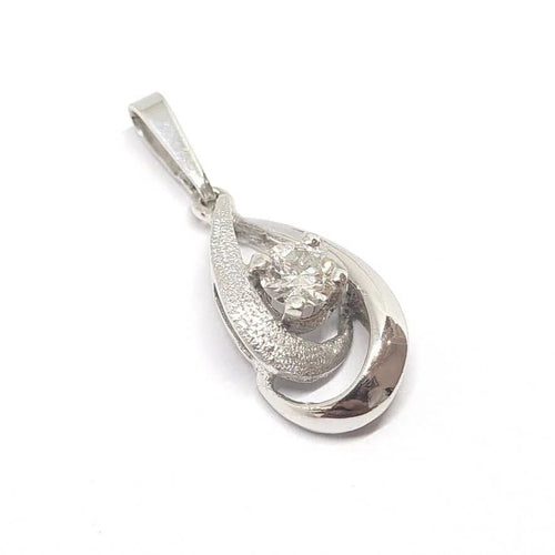 Pendentif Pendentif cœur ancien en or blanc 18 carats et diamant 58 Facettes BVP-PEN-0091