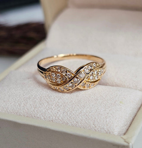 Bague 54 Bague vintage en or jaune et diamants 58 Facettes 761