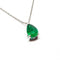 Collier Collier solitaire en or blanc 18 carats avec émeraude 58 Facettes BVP-COL-0106