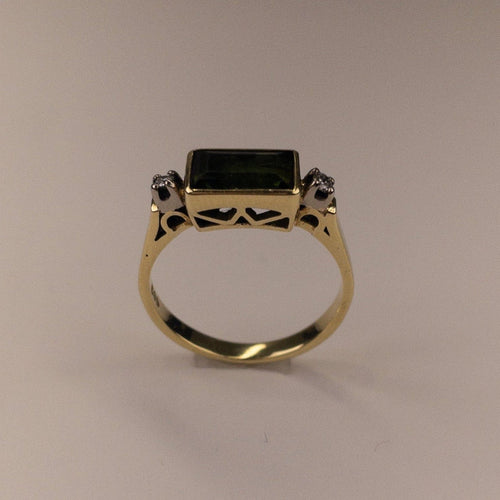 Bague 56 Bague - Tourmaline verte et diamants en or jaune 14 carats 58 Facettes 250112