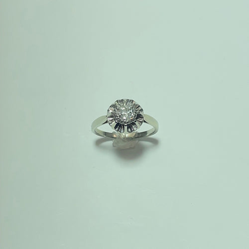 18-carat white gold ring with 0.35 ct diamond 