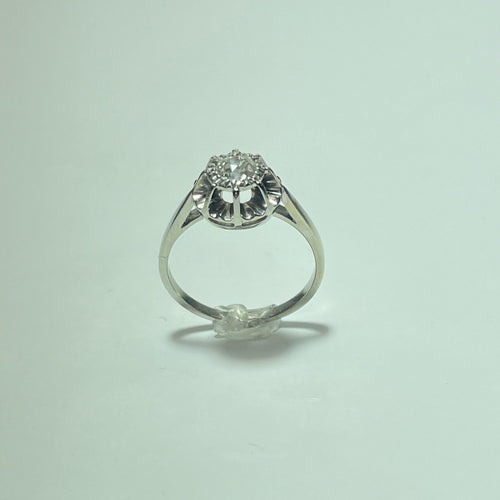 18-carat white gold ring with 0.35 ct diamond 