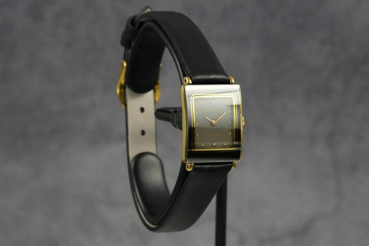 Montre Rado Diastar - Montre femme en acier 58 Facettes TOT-01393