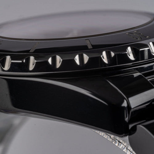 Montre Chanel J12 - Montre H0682 en céramique noire 58 Facettes TOT-01990