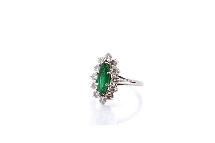 Bague 51 Bague vintage émeraude et diamants en or 18k et platine 58 Facettes 27832dv