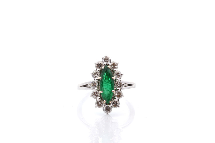 Bague 51 Bague vintage émeraude et diamants en or 18k et platine 58 Facettes 27832dv