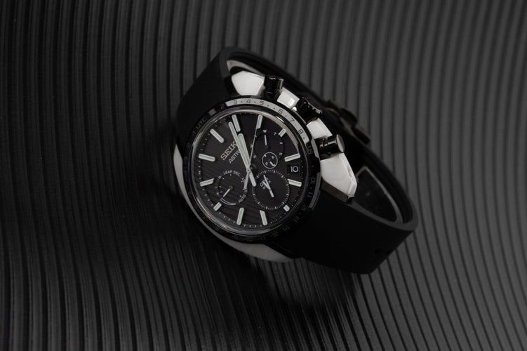 Montre Seiko Revolution Line HONDA E - Montre SBXC075 en céramique 58 Facettes TOT-10123