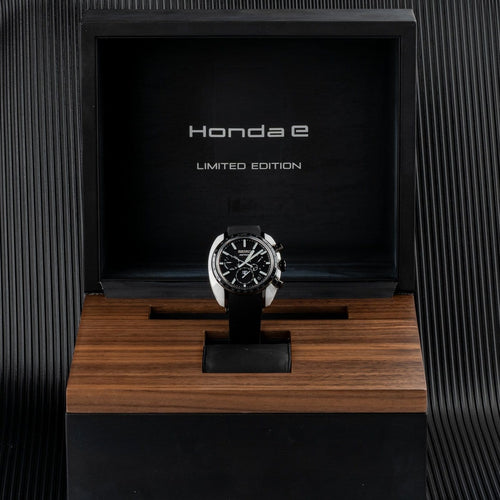 Montre Seiko Revolution Line HONDA E - Montre SBXC075 en céramique 58 Facettes TOT-10123