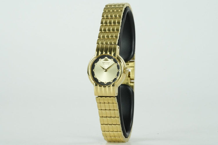 Montre Seiko Quartz - Montre femme en acier 58 Facettes TOT-01961